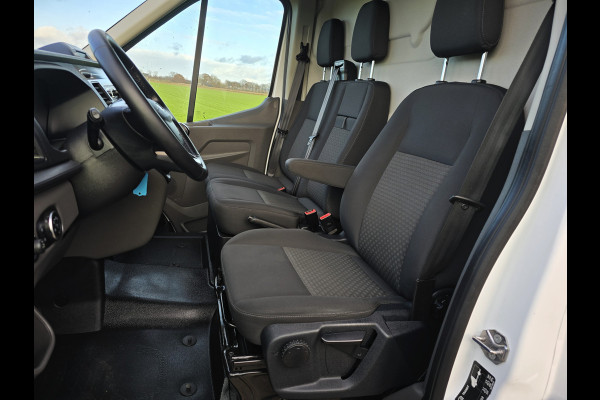 Ford Transit 350 2.0 TDCI L3 H2 Trend - 130 Pk - Euro 6 - Airco - Cruise Control - Parkeersens. V+A