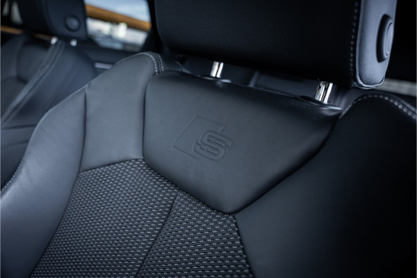 Audi Q3 Sportback 35 TFSI S Edition Competition - Panorama | Sonos | Carbon | Elek. Trekhaak | 360 Camera