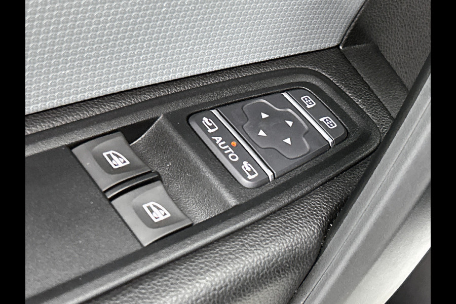 Nissan Townstar N-Connecta L2 45 kWh 100% EV. / Pdc.+Camera / Airco-ecc./ Radio-multimedia / Schuifdeur rechts / WLTP-actieradius: ca. 285 km / 100% Stijlvol / Apk 03-2028