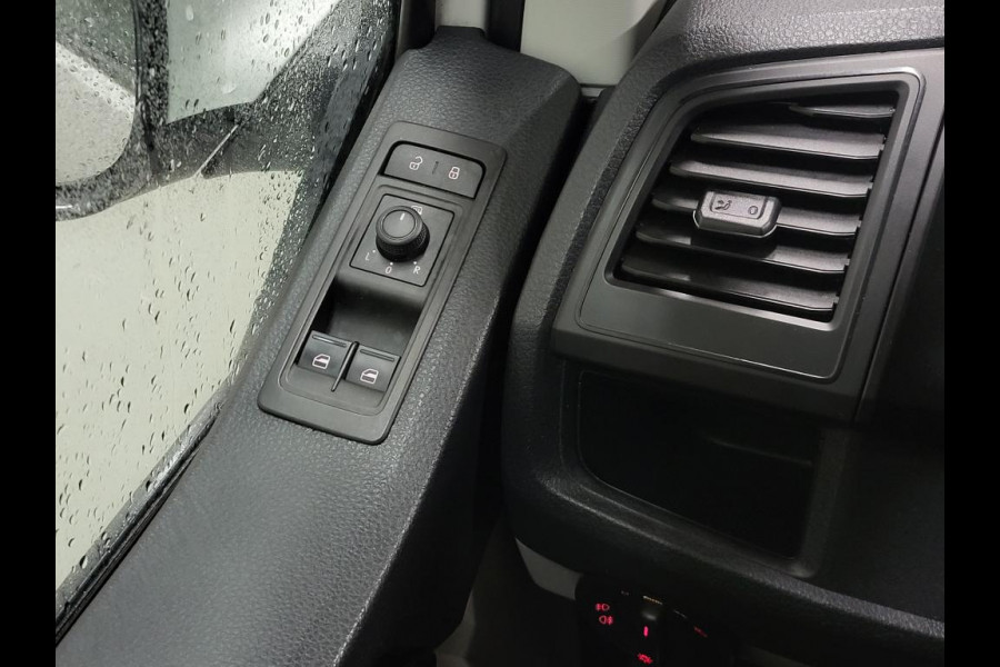 Volkswagen Transporter 2.0TDI L2/H1 Trekhaak Euro 6!