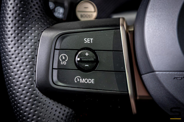 MINI Mini 1.5 Cooper C John Cooper Works M|Pano|HUD|Cam|Leder