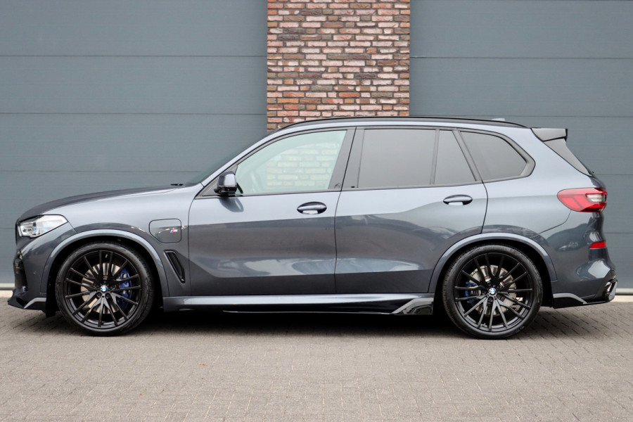 BMW X5 xDrive45e M-Sport High Executive | Luchtvering | Massage | Sky Lounge | Stoelventilatie | Memory | Soft-Close | Surround Camera | Harman/Kardon | Achterbank Verwarmd |