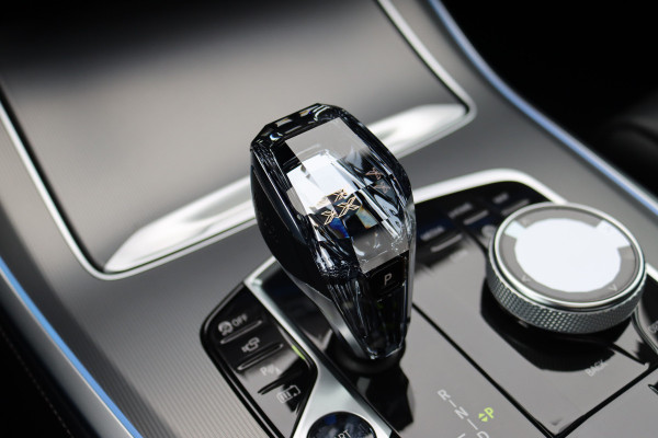 BMW X5 xDrive45e M-Sport High Executive | Luchtvering | Massage | Sky Lounge | Stoelventilatie | Memory | Soft-Close | Surround Camera | Harman/Kardon | Achterbank Verwarmd |