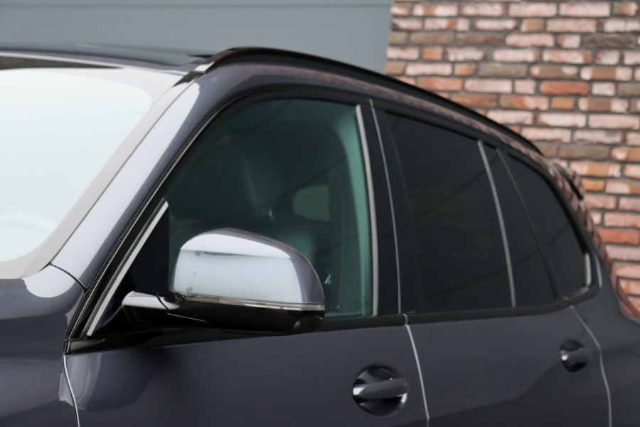 BMW X5 xDrive45e M-Sport High Executive | Luchtvering | Massage | Sky Lounge | Stoelventilatie | Memory | Soft-Close | Surround Camera | Harman/Kardon | Achterbank Verwarmd |