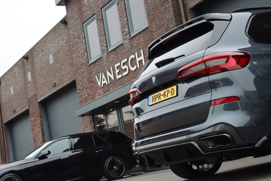 BMW X5 xDrive45e M-Sport High Executive | Luchtvering | Massage | Sky Lounge | Stoelventilatie | Memory | Soft-Close | Surround Camera | Harman/Kardon | Achterbank Verwarmd |