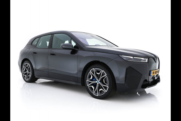 BMW iX xDrive40 High Executive 77 kWh (SOH-100%) AUT. *PANO | HEAD-UP | HARMAN/KARDON | SOFT-CLOSE | DAB+ | DIGI-COCKPIT | HEATED-COMFORTSEATS | FULL-LED | CARPLAY | ...