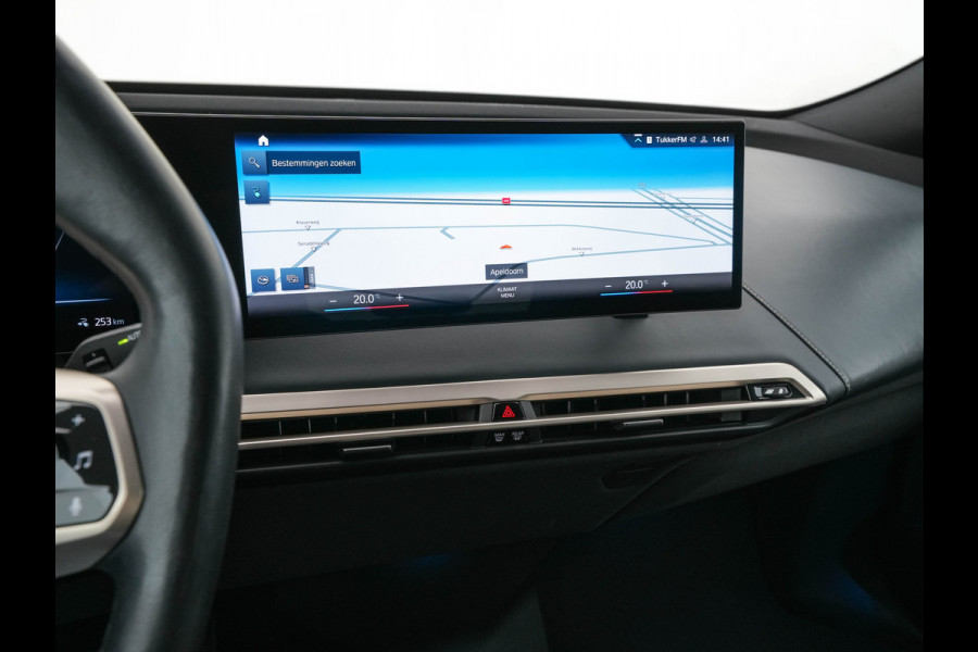 BMW iX xDrive40 High Executive 77 kWh (SOH-100%) AUT. *PANO | HEAD-UP | HARMAN/KARDON | SOFT-CLOSE | DAB+ | DIGI-COCKPIT | HEATED-COMFORTSEATS | FULL-LED | CARPLAY | ...