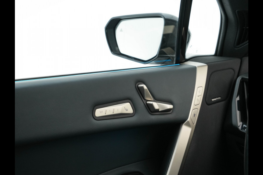 BMW iX xDrive40 High Executive 77 kWh (SOH-100%) AUT. *PANO | HEAD-UP | HARMAN/KARDON | SOFT-CLOSE | DAB+ | DIGI-COCKPIT | HEATED-COMFORTSEATS | FULL-LED | CARPLAY | ...