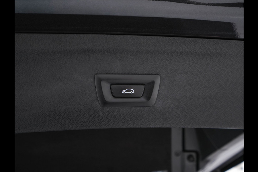 BMW iX xDrive40 High Executive 77 kWh (SOH-100%) AUT. *PANO | HEAD-UP | HARMAN/KARDON | SOFT-CLOSE | DAB+ | DIGI-COCKPIT | HEATED-COMFORTSEATS | FULL-LED | CARPLAY | ...