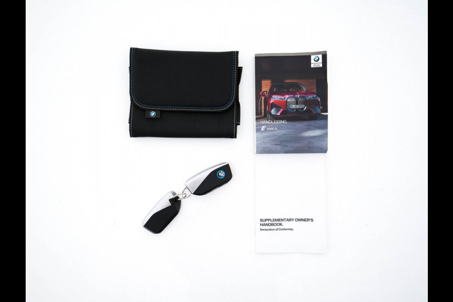 BMW iX xDrive40 High Executive 77 kWh (SOH-100%) AUT. *PANO | HEAD-UP | HARMAN/KARDON | SOFT-CLOSE | DAB+ | DIGI-COCKPIT | HEATED-COMFORTSEATS | FULL-LED | CARPLAY | ...