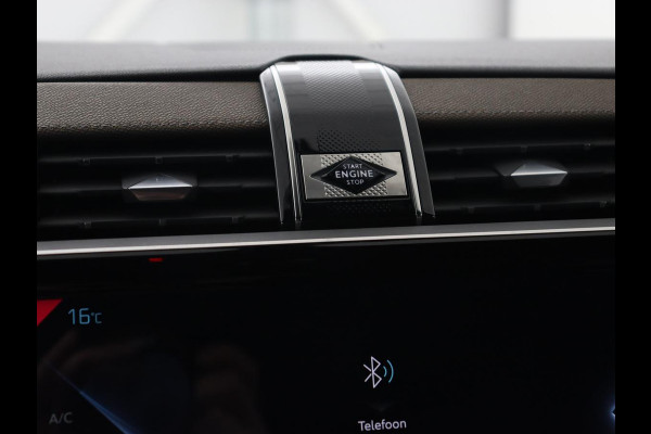 DS 7 Crossback E-Tense Be Chic | Camera | Bi-Xenon | Carplay | Navigatie | 19'' | Digital Cockpit | Climate control | Parkeerhulp | Cruise control | PHEV | Plug In