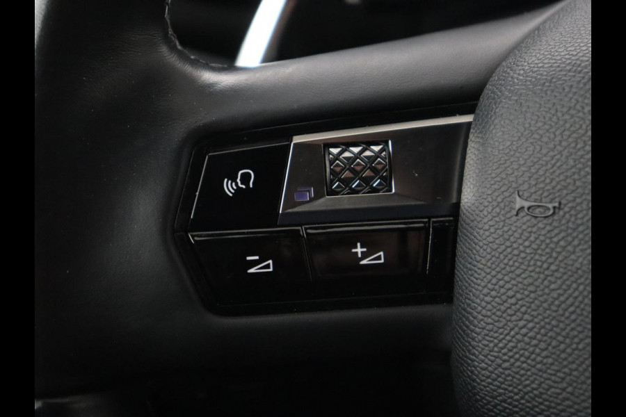 DS 7 Crossback E-Tense Be Chic | Camera | Bi-Xenon | Carplay | Navigatie | 19'' | Digital Cockpit | Climate control | Parkeerhulp | Cruise control | PHEV | Plug In
