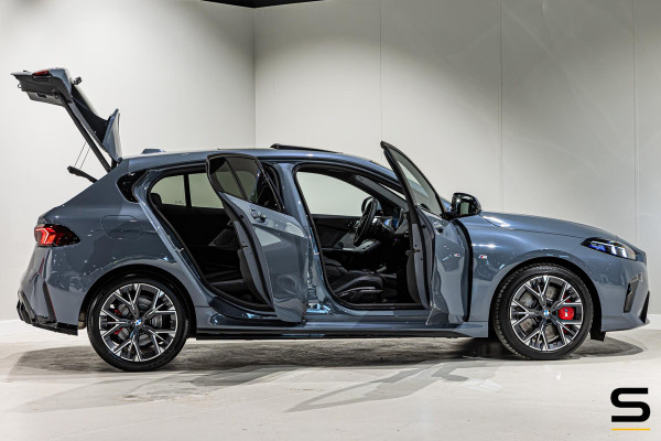 BMW 1-serie 120 M Sport Pro|Pano|HUD|Cam|M-rem|Fabrieksgaran