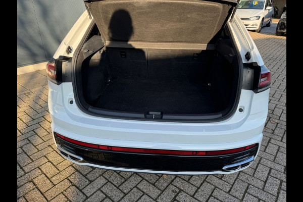 Volkswagen Taigo 1.0 TSI Automaat R-Line * Panorama * Virtual Cockpit * 18 Inch Velgen *