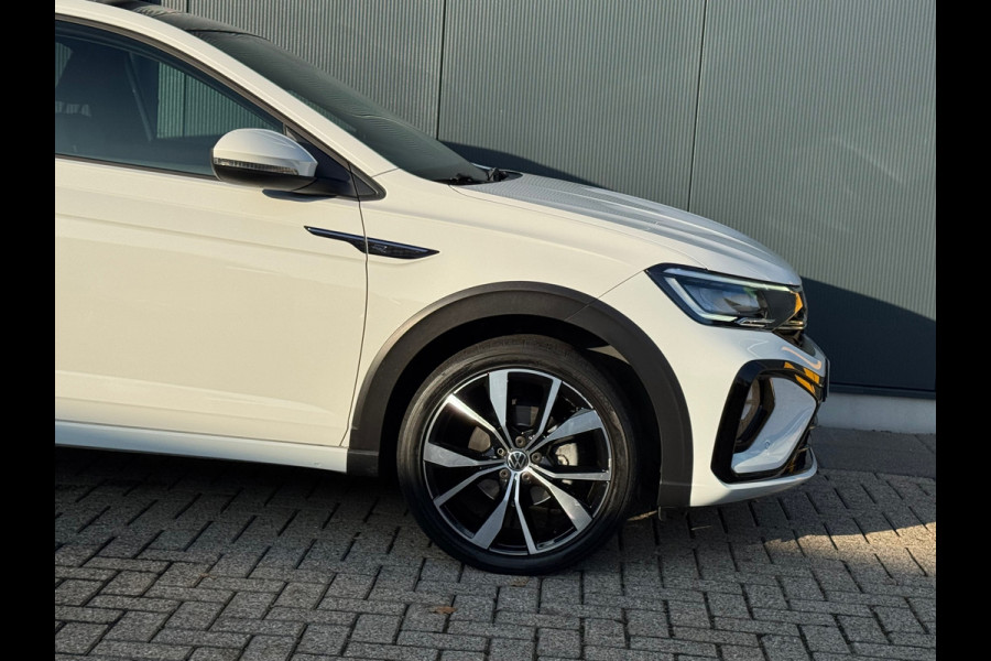 Volkswagen Taigo 1.0 TSI Automaat R-Line * Panorama * Virtual Cockpit * 18 Inch Velgen *