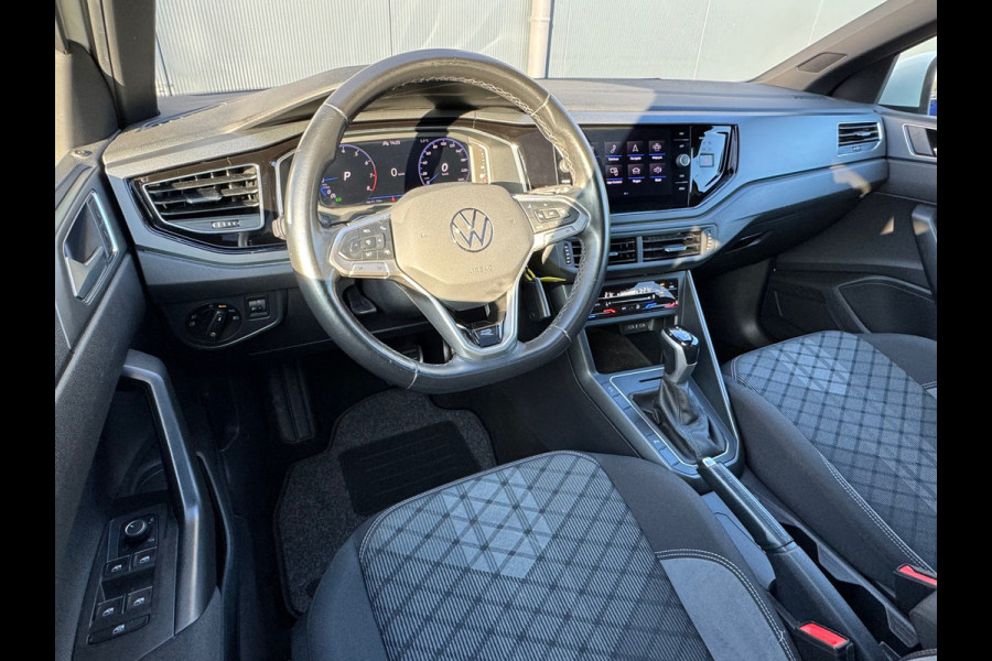 Volkswagen Taigo 1.0 TSI Automaat R-Line * Panorama * Virtual Cockpit * 18 Inch Velgen *