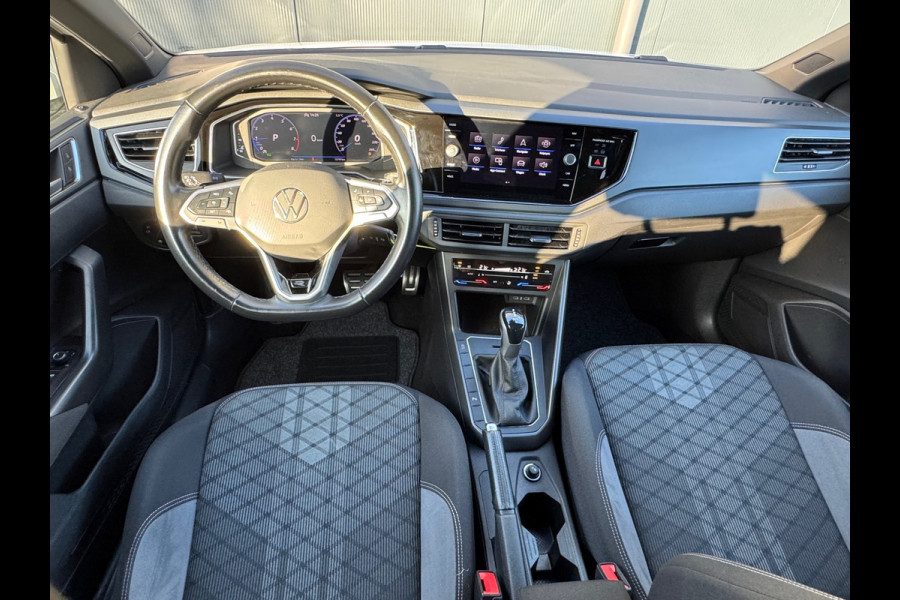 Volkswagen Taigo 1.0 TSI Automaat R-Line * Panorama * Virtual Cockpit * 18 Inch Velgen *