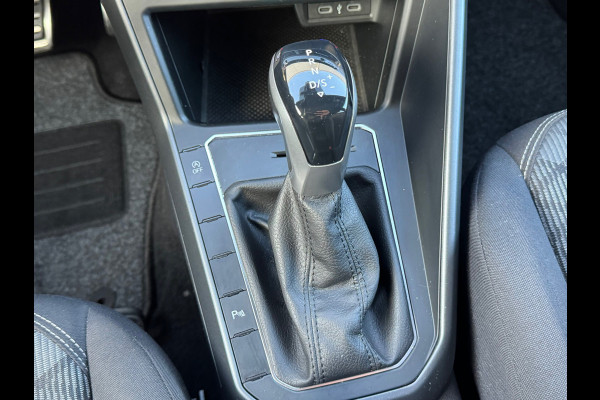 Volkswagen Taigo 1.0 TSI Automaat R-Line * Panorama * Virtual Cockpit * 18 Inch Velgen *