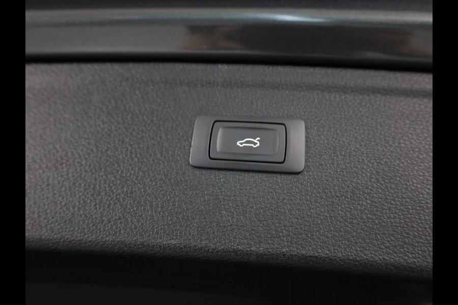 Audi Q5 50 TFSI e S-line Competition 299pk |  Panoramadak  | Wegklapbare trekhaak | B&O Audio