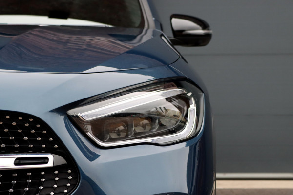 Mercedes-Benz GLA 250 e AMG Line | Panoramadak | Memory | Advanced Sound System | Surround Camera | Keyless Go | Sfeerverlichting | Nightpakket |