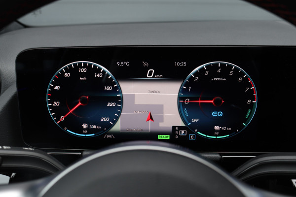 Mercedes-Benz GLA 250 e AMG Line | Panoramadak | Memory | Advanced Sound System | Surround Camera | Keyless Go | Sfeerverlichting | Nightpakket |