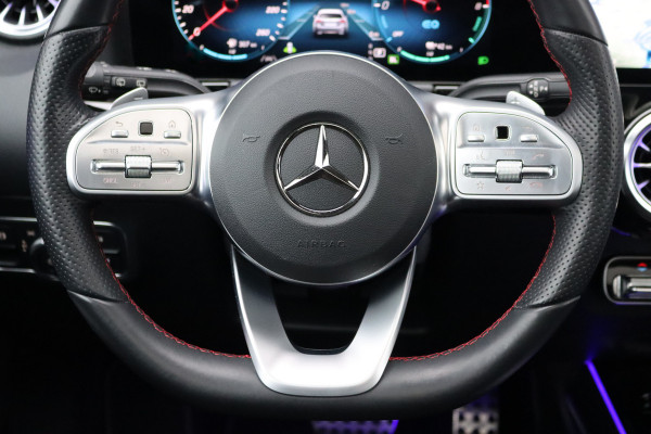 Mercedes-Benz GLA 250 e AMG Line | Panoramadak | Memory | Advanced Sound System | Surround Camera | Keyless Go | Sfeerverlichting | Nightpakket |
