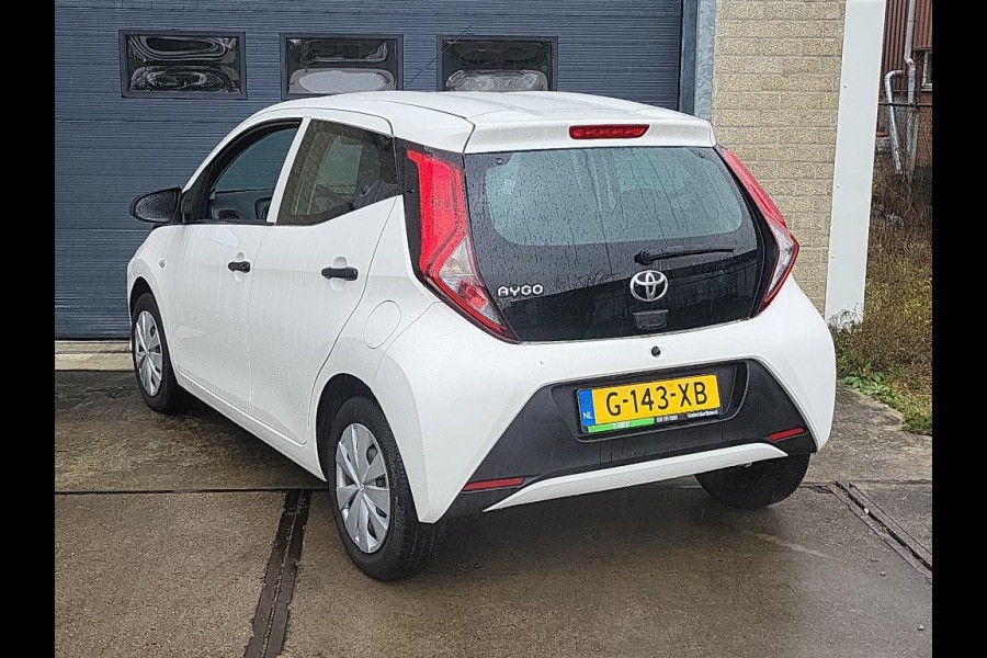 Toyota Aygo 1.0 VVT-i x-fun | Airco | LED |