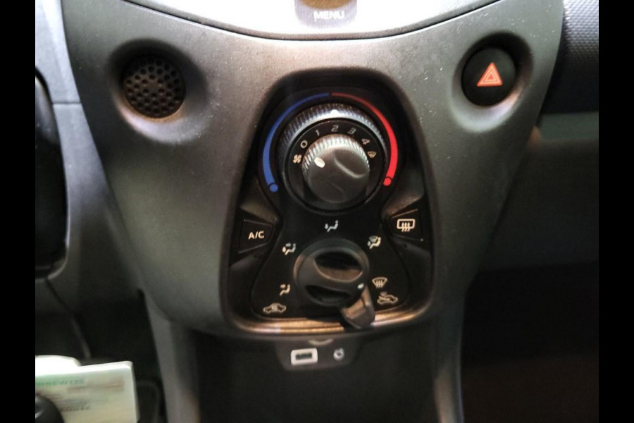 Toyota Aygo 1.0 VVT-i x-fun | Airco | LED |