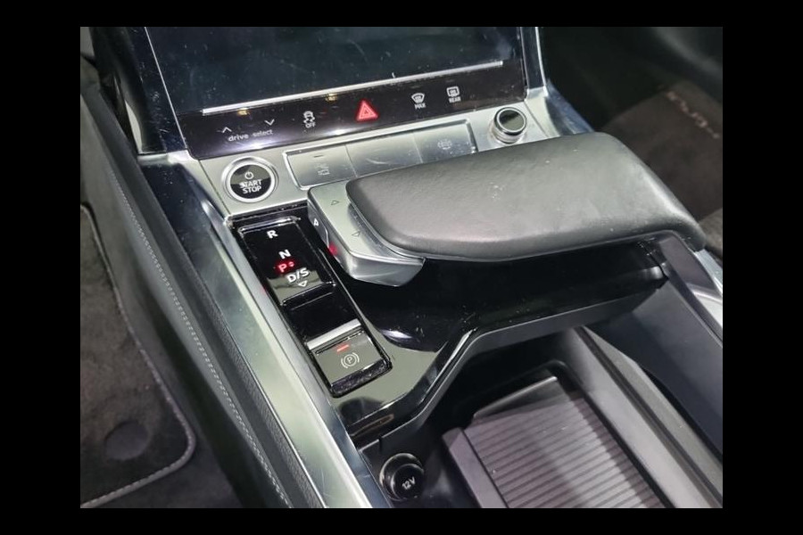 Audi e-tron 55 quattro S edition 95 kWh | Panorama | Camera | Memory |
