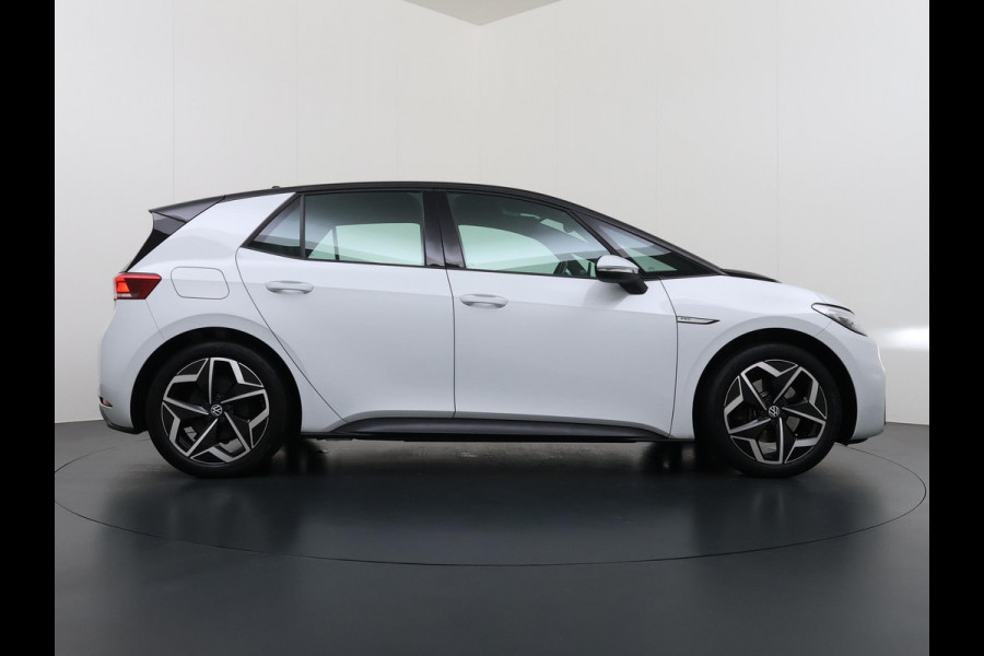 Volkswagen ID.3 PRO PERFORMANCE 58 kWh 204 PK | SOH91% | Warmtepomp | Stoel- & Stuurverwarming | Trekhaak | Adaptieve Cruise Control | Lane Assist