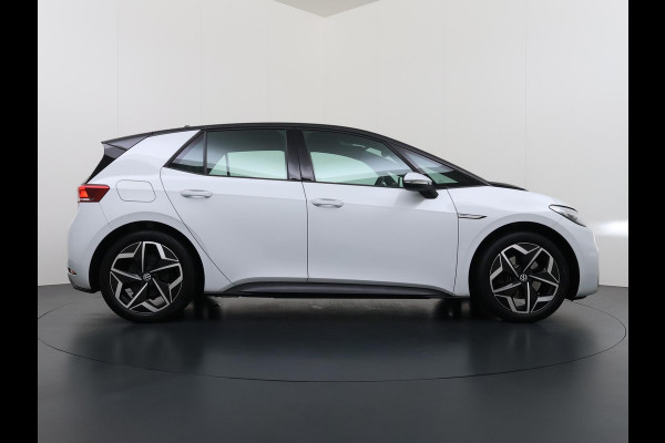Volkswagen ID.3 PRO PERFORMANCE 58 kWh 204 PK | SOH91% | Warmtepomp | Stoel- & Stuurverwarming | Trekhaak | Adaptieve Cruise Control | Lane Assist