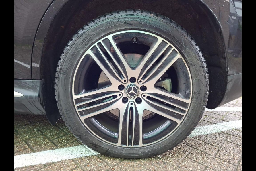 Mercedes-Benz EQC 400 Aut. 4MATIC Sol. Luxury 80 kWh | Navi | Camera | Leder |