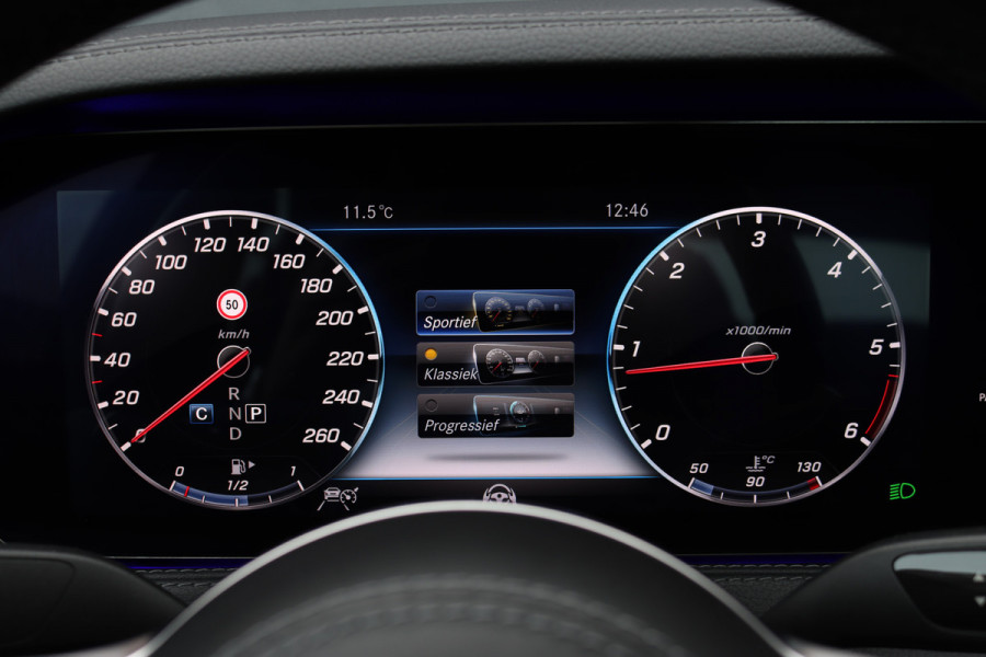 Mercedes-Benz S-Klasse 350d | Distronic+ | Memory | Massage | Burmester | Panoramadak | Stoelventilatie | HUD | Nappa Leder | Surround Camera | Trekhaak | Soft Close | Luchtkwaliteitspakket |