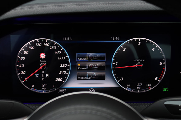 Mercedes-Benz S-Klasse 350d | Distronic+ | Memory | Massage | Burmester | Panoramadak | Stoelventilatie | HUD | Nappa Leder | Surround Camera | Trekhaak | Soft Close | Luchtkwaliteitspakket |