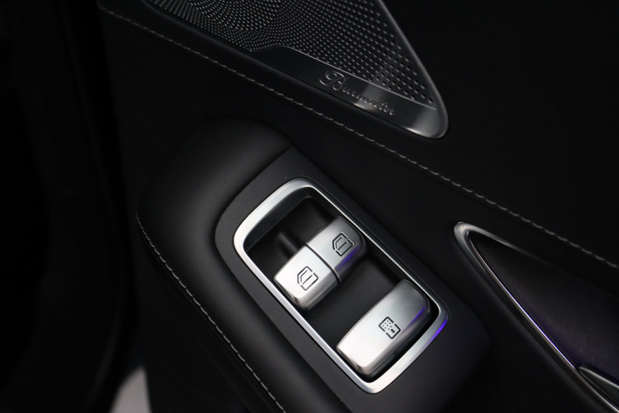 Mercedes-Benz S-Klasse 350d | Distronic+ | Memory | Massage | Burmester | Panoramadak | Stoelventilatie | HUD | Nappa Leder | Surround Camera | Trekhaak | Soft Close | Luchtkwaliteitspakket |