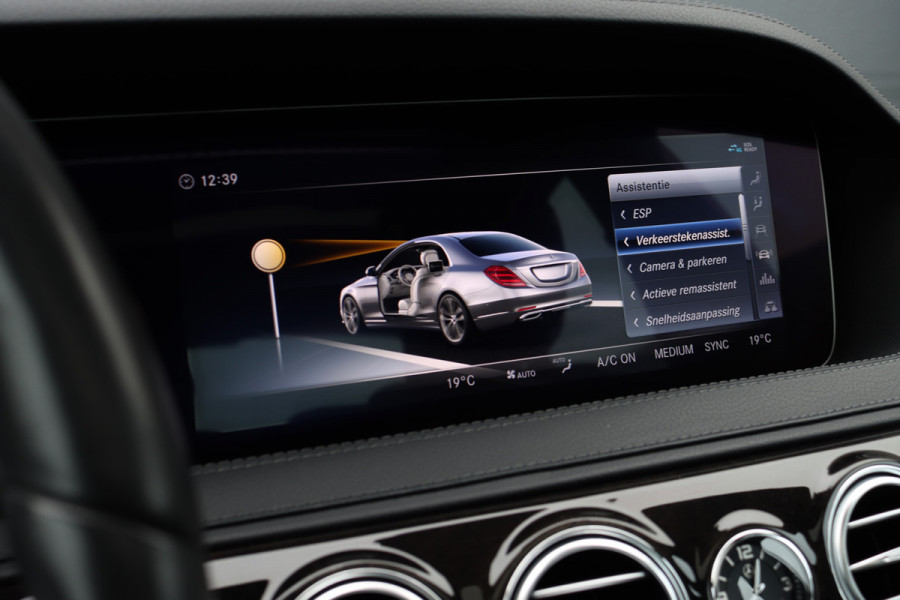Mercedes-Benz S-Klasse 350d | Distronic+ | Memory | Massage | Burmester | Panoramadak | Stoelventilatie | HUD | Nappa Leder | Surround Camera | Trekhaak | Soft Close | Luchtkwaliteitspakket |
