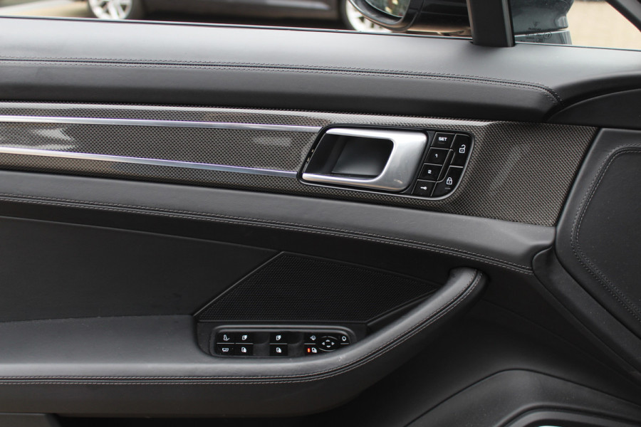 Porsche Panamera 4.0 Turbo S E-Hybrid / Panoramadak / 360Camera / Achterasbesturing / Nachtzicht / Softclose / 21'' / Sportuitlaat / Matrix LED / Carbon intr. / Bose / Sportdesign / Volleder / Dodehoek / DAB / ACC