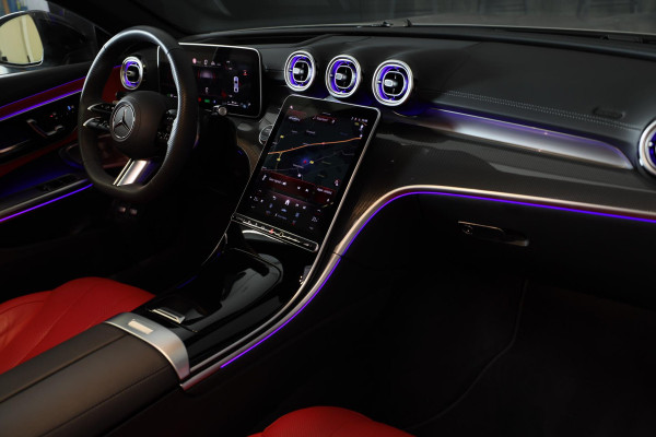 Mercedes-Benz CLE Coupé 300 e AMG Line / Head Up / 360 Camera / Acc / Lane Assist / Dode Hoek / Elek Stoelen / Memory / Pano / 20