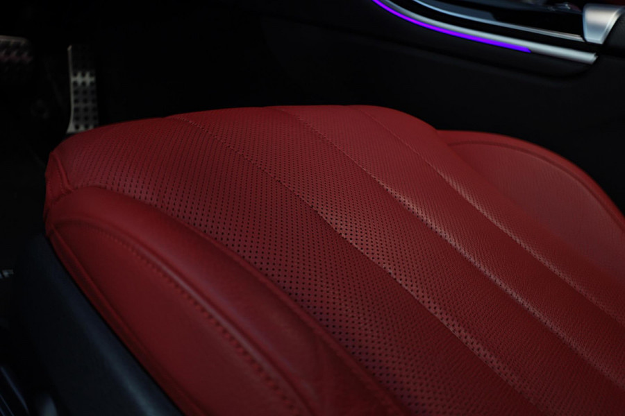 Mercedes-Benz CLE Coupé 300 e AMG Line / Head Up / 360 Camera / Acc / Lane Assist / Dode Hoek / Elek Stoelen / Memory / Pano / 20