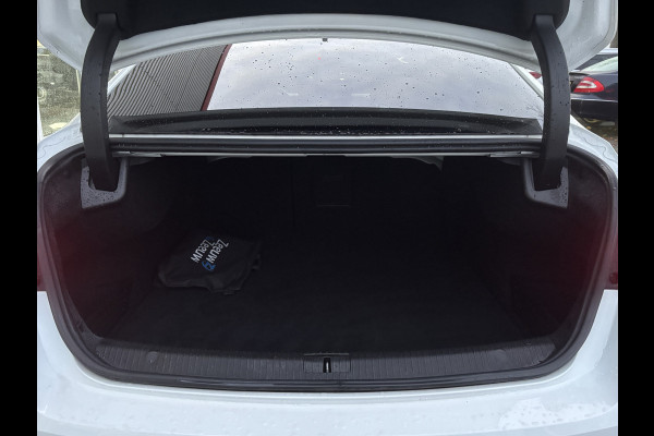 Renault Talisman 1.3 TCe Business Intens | Automaat | Sfeerverlichting | Apple Carplay | Cruise