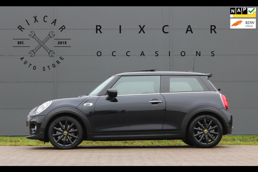 MINI Mini Electric Yours 33 kWh Leder HarmanKardon Panodak AllSeason !!NIEUWBINNEN!!