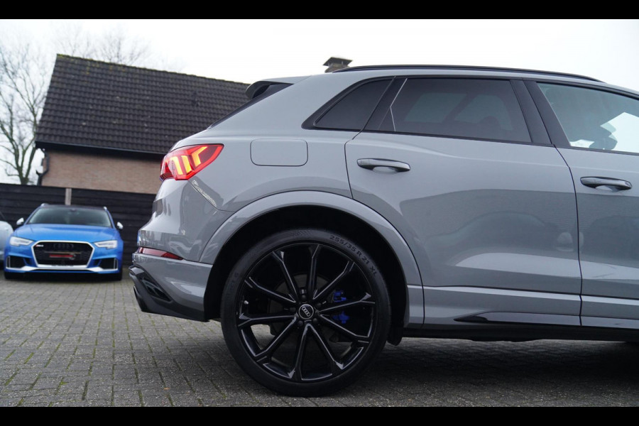 Audi RSQ3 TFSI | Keramisch | Sonos Audio | LED | Trekhaak | 360 | Panorama | Adaptieve cruise | Dodehoek assistent | Lane Assist