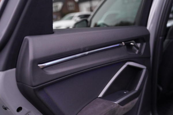 Audi RSQ3 TFSI | Keramisch | Sonos Audio | LED | Trekhaak | 360 | Panorama | Adaptieve cruise | Dodehoek assistent | Lane Assist
