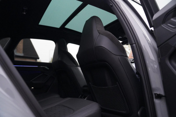 Audi RSQ3 TFSI | Keramisch | Sonos Audio | LED | Trekhaak | 360 | Panorama | Adaptieve cruise | Dodehoek assistent | Lane Assist