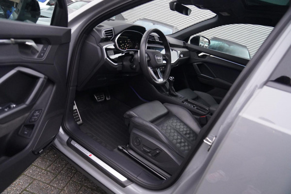 Audi RSQ3 TFSI | Keramisch | Sonos Audio | LED | Trekhaak | 360 | Panorama | Adaptieve cruise | Dodehoek assistent | Lane Assist