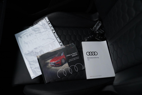 Audi RSQ3 TFSI | Keramisch | Sonos Audio | LED | Trekhaak | 360 | Panorama | Adaptieve cruise | Dodehoek assistent | Lane Assist