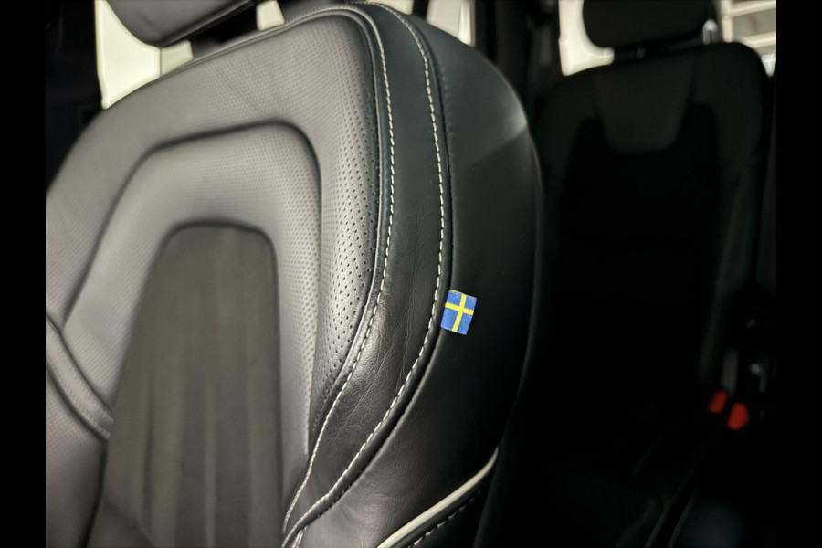 Volvo XC90 2.0 T8 Recharge AWD R-Design Pano B&W Luchtvering Trekh. 360°