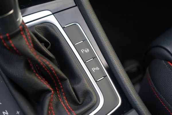 Volkswagen Golf 7.5 GTI Performance 245PK DSG