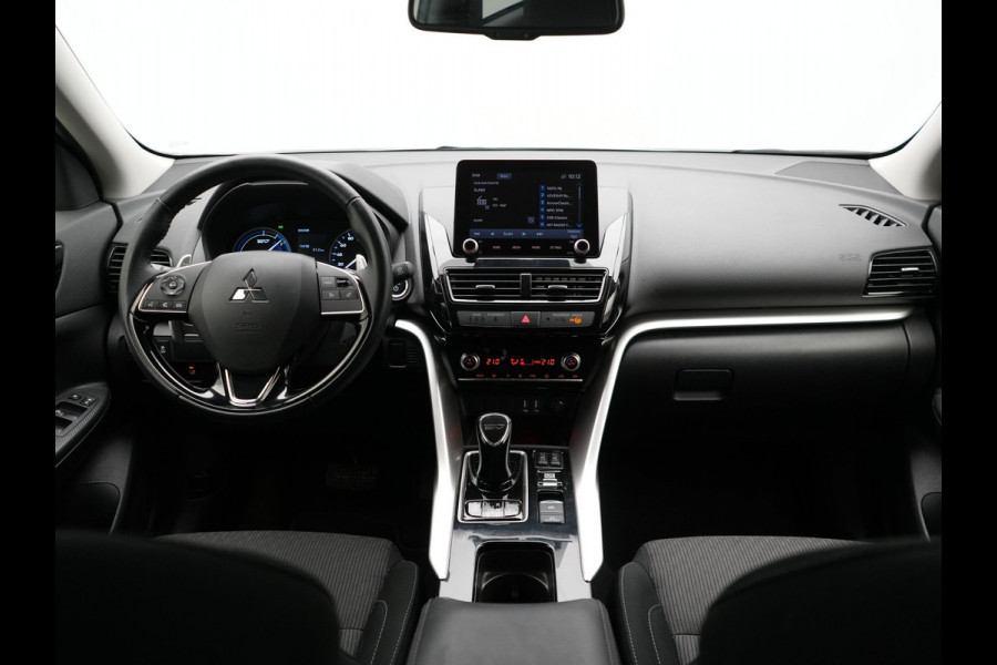 Mitsubishi Eclipse Cross 2.4 Intense Plug In Hybrid 188pk PHEV | Trekhaak | Apple Carplay | Voorstoelen Verwarmd | Keyless | Cruise Control | DAB |