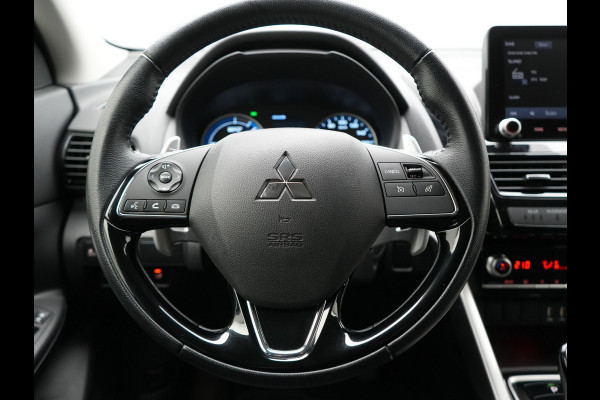 Mitsubishi Eclipse Cross 2.4 Intense Plug In Hybrid 188pk PHEV | Trekhaak | Apple Carplay | Voorstoelen Verwarmd | Keyless | Cruise Control | DAB |